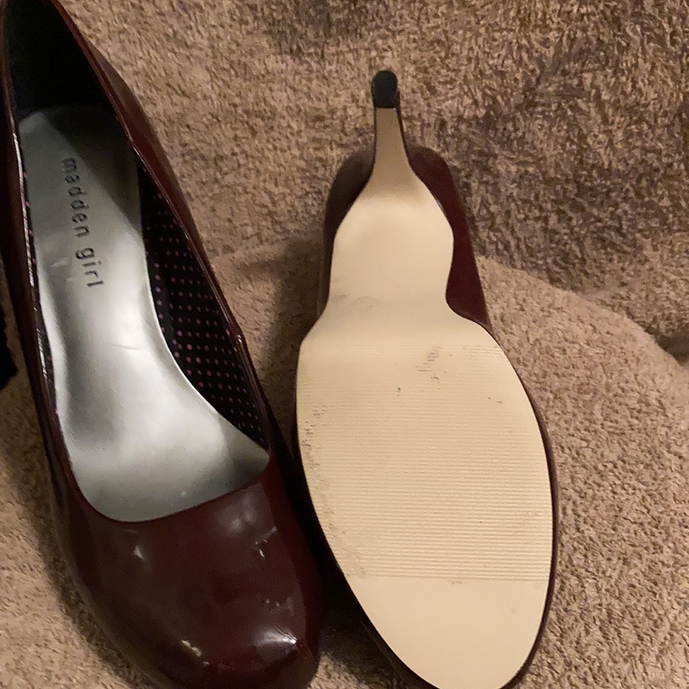Barely worn - Picture 2 of 3
